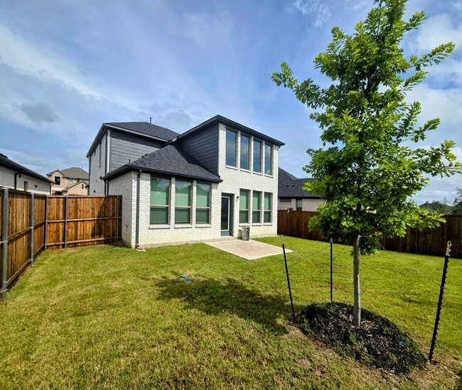 Foto del edificio - 4812 Grandiose Dr
