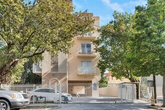 Building Photo - 1349 SW 3rd St