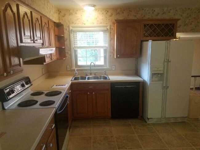 Building Photo - 3BR/1BA