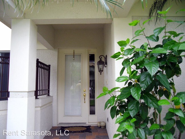 Building Photo - 6560 Moorings Point Cir