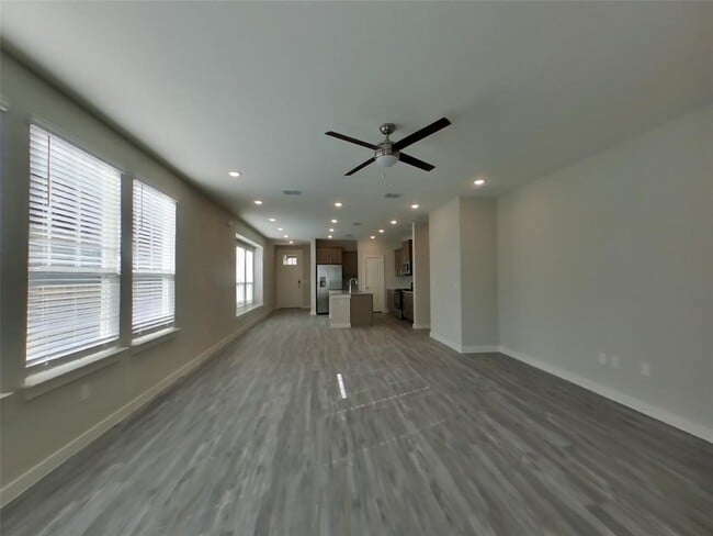 Building Photo - 1604 Mexican Heather Dr