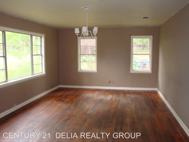 Building Photo - 3 br, 1 bath House - 1011 Harvey St