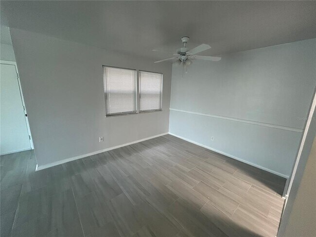 Foto del edificio - 6519 W Newberry Rd