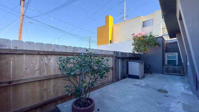 Foto del edificio - North Park 2BR w/ Private Patio, Walkable Location & Modern Upgrades