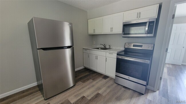 Foto del edificio - 1731 Bridleton Woods Dr