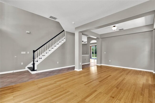 Building Photo - 643 Willett Dr