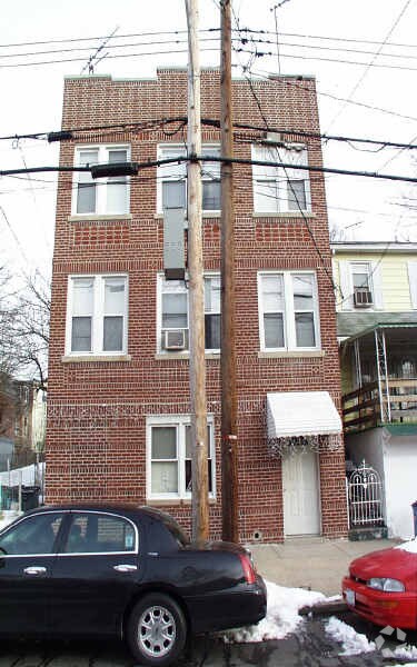Primary Photo - 2726 Morgan Ave