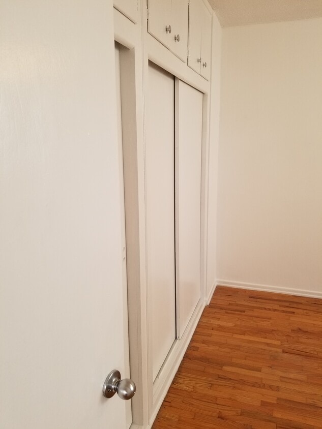 bedroom closets - 1509 S Shenandoah St