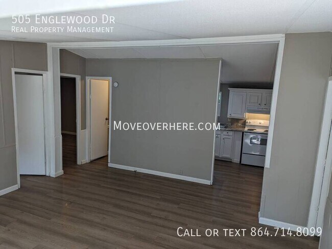 Building Photo - 505 Englewood Dr