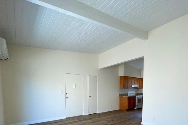 Building Photo - 1433 25th St