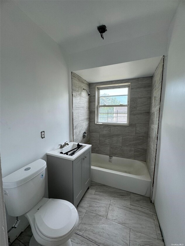 Primary Photo - 817 Calhoun Ave