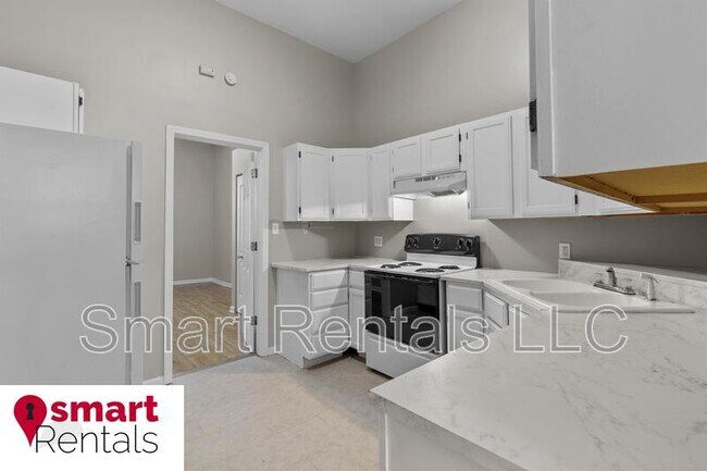 Building Photo - 1711 S 8th St