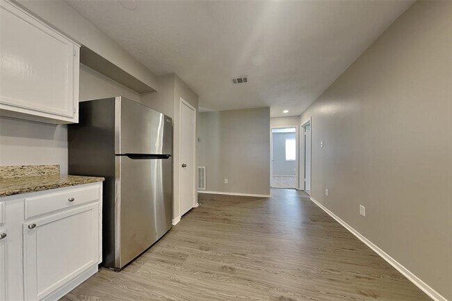 Foto del edificio - 4819 Bridgeville Ln