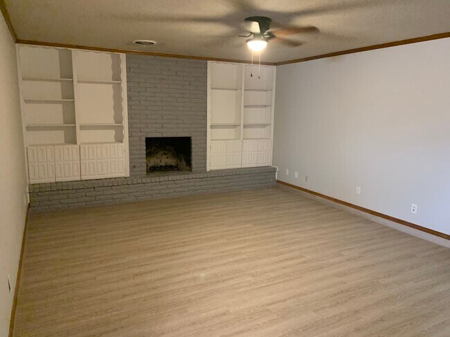 Living Room - 8207 Santa Fe Trl