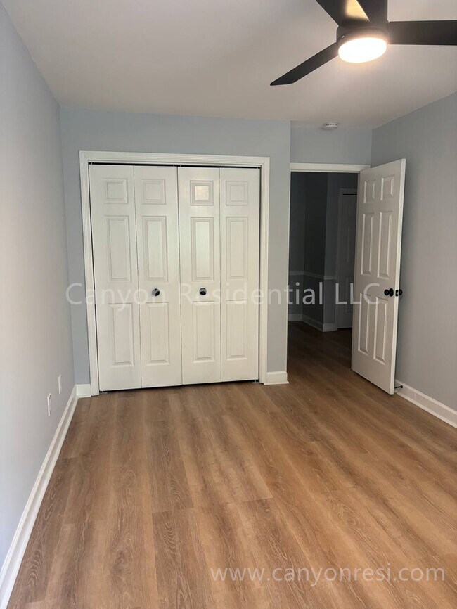 Building Photo - 944 Mar Don Hills Cir