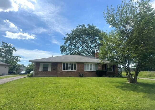 Foto del edificio - 3971 Far Hills Dr