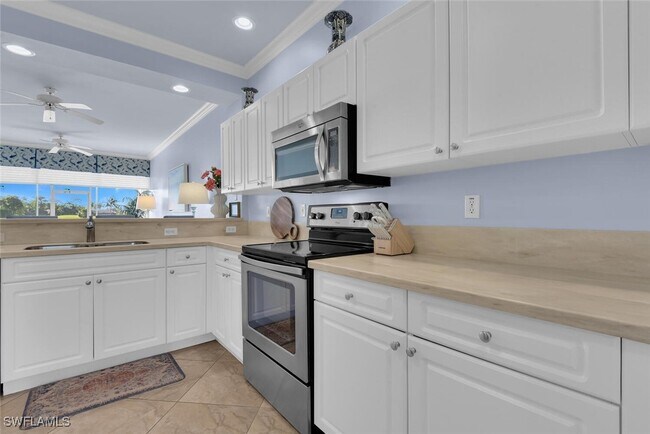 Foto del edificio - 7895 Mahogany Run Ln