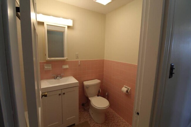 Building Photo - 4.0 bedroom in Cambridge Massachusetts 02139