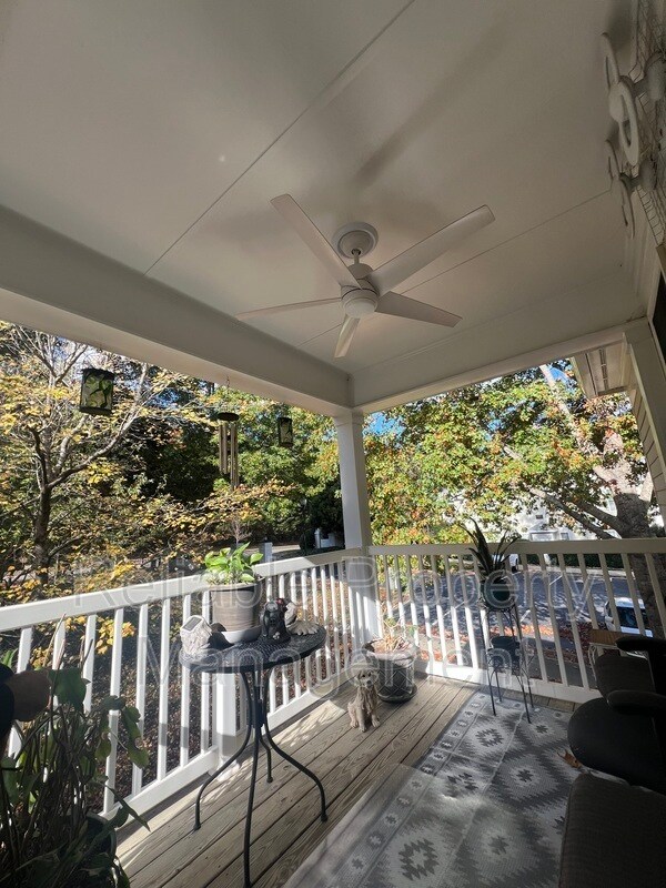 Foto del edificio - 1301 Durlain Dr