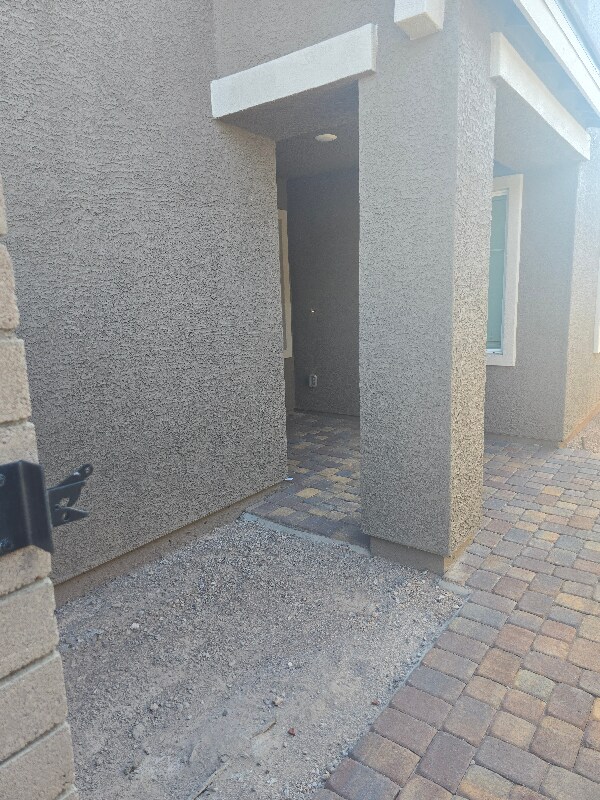 Building Photo - 504 Dante Villa St