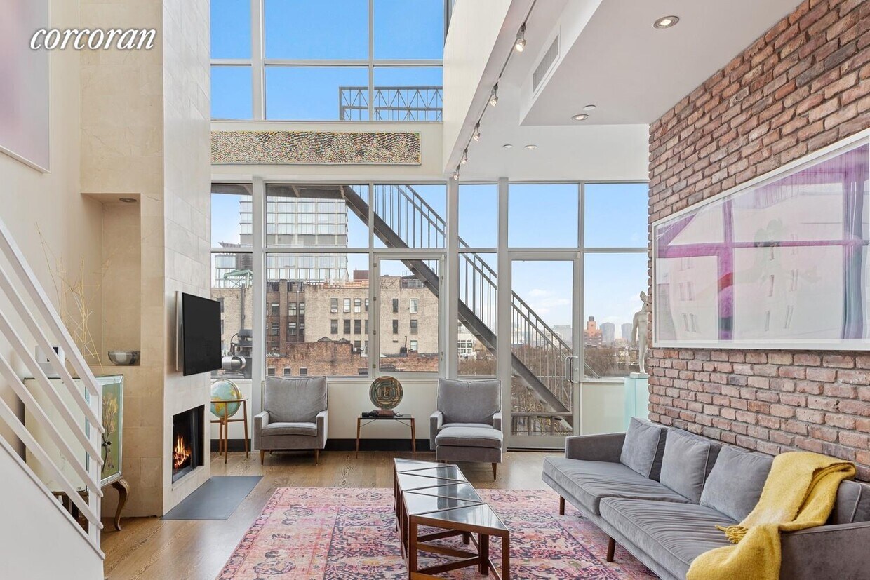 Primary Photo - 15 Rivington St