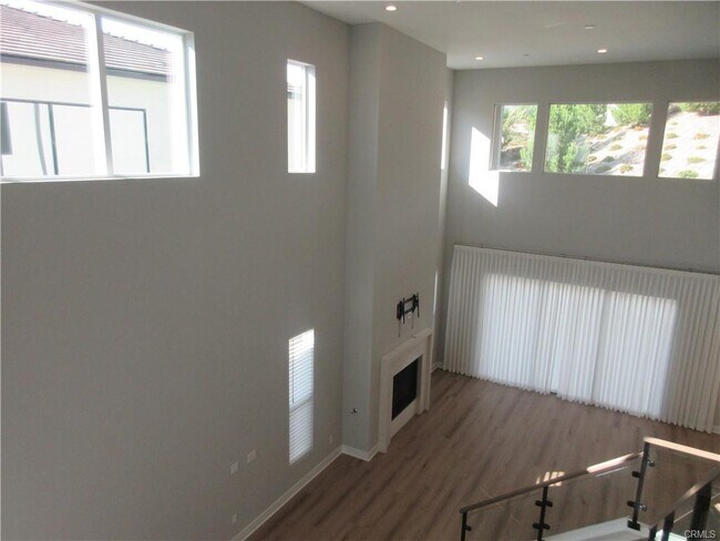 Building Photo - 20601 Hummingbird Ct