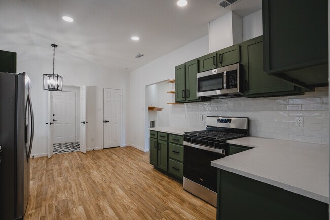 Foto del edificio - 8805 Barton Creek Dr