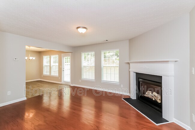 Building Photo - 437 Arrowhead Dr