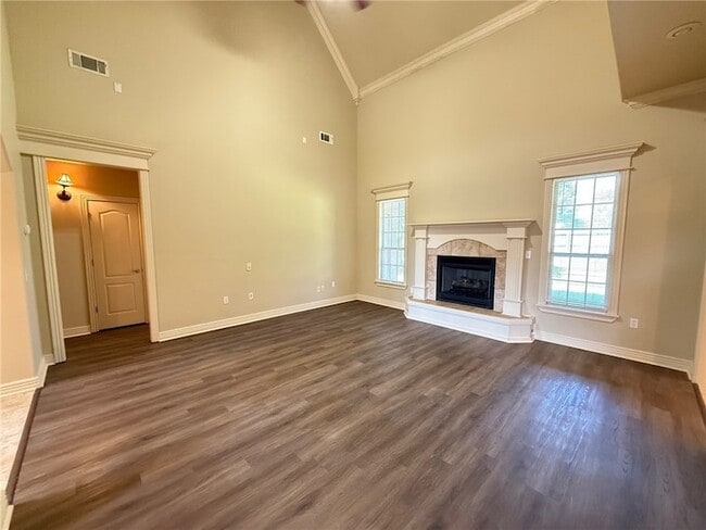 Building Photo - 609 N Tournament Dr