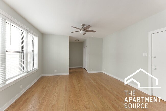 Foto del edificio - 432 W Surf St