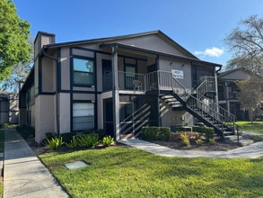 Building Photo - 4024 Dream Oak Pl