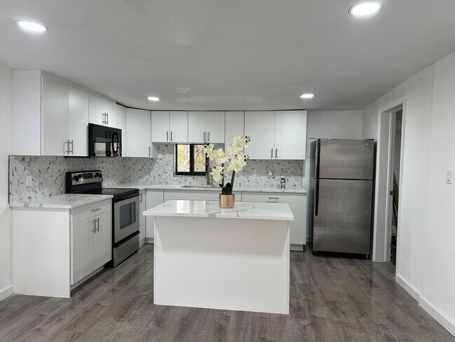 Foto del edificio - 11 SW 13th Ave