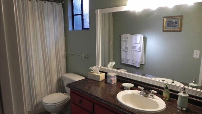 Foto del edificio - 46011 Sandia Creek Dr
