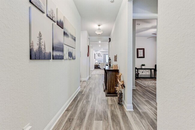 Building Photo - 4221 Davis Oak Dr