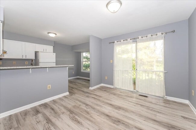 Building Photo - Ballenger Creek Area for Lease