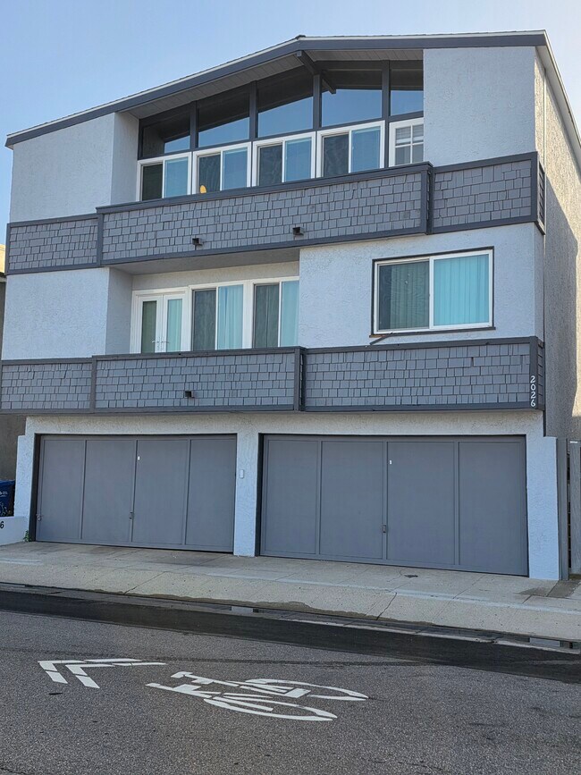 Foto del edificio - 2020 Hermosa Ave