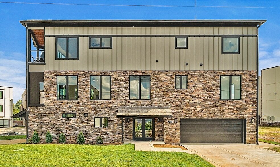 Photo - 6011 Hill Circle Unit