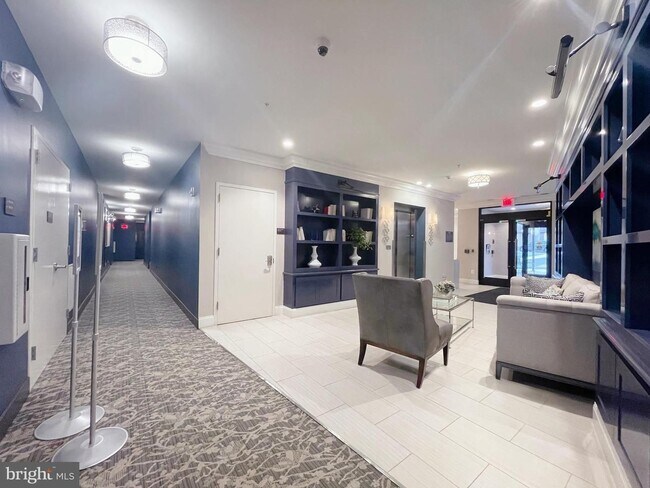 Foto del edificio - Luxurious Fairfax City 2 bed Condo