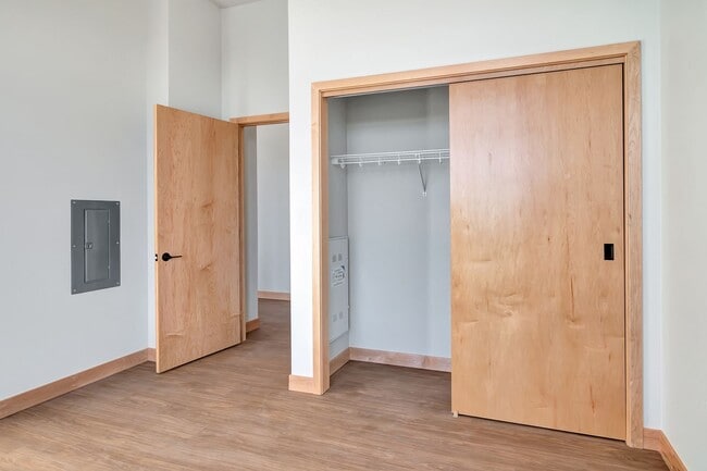 Interior Photo - Starkweather Place