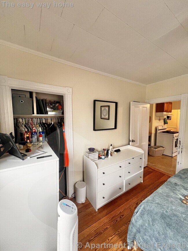 Foto del edificio - 36-38 Princeton St Unit #2