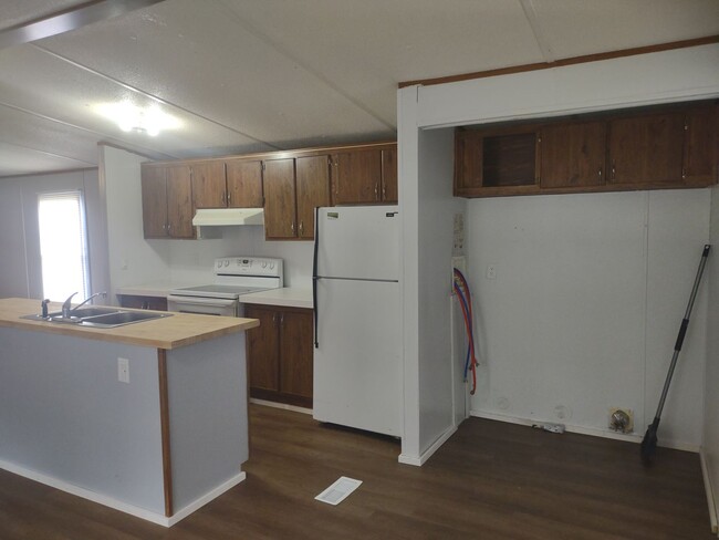 Foto del edificio - 3 Bedroom ~ 2 Bath ~ Golo, Kentucky