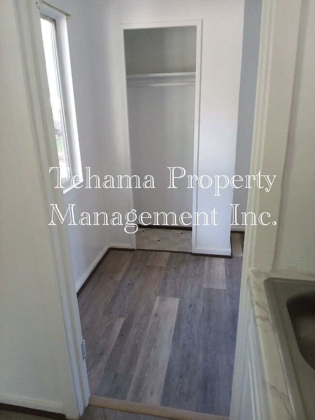 Building Photo - Pine Ridge Park Estates
