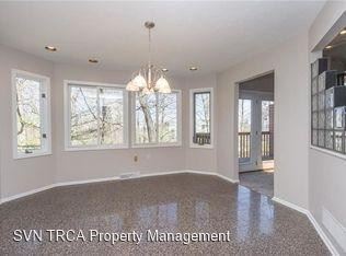 Foto del edificio - 3 br, 3 bath House - 502 Forest Edge Court