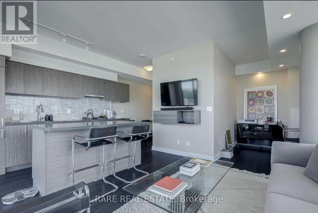 Photo du bâtiment - 501 St Clair Ave W