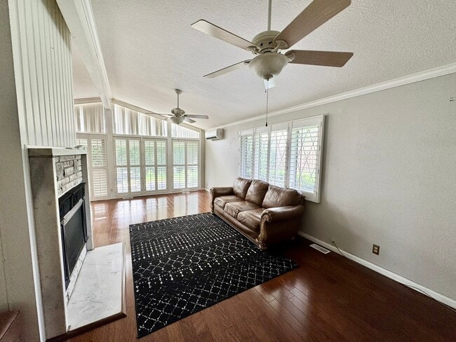 Building Photo - 4316 El Rancho Dr