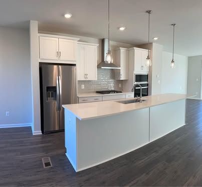 Foto del edificio - 9361 Barnes Lp