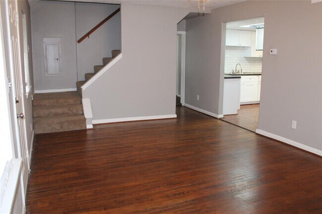 Building Photo - 232 Weisenberger Dr