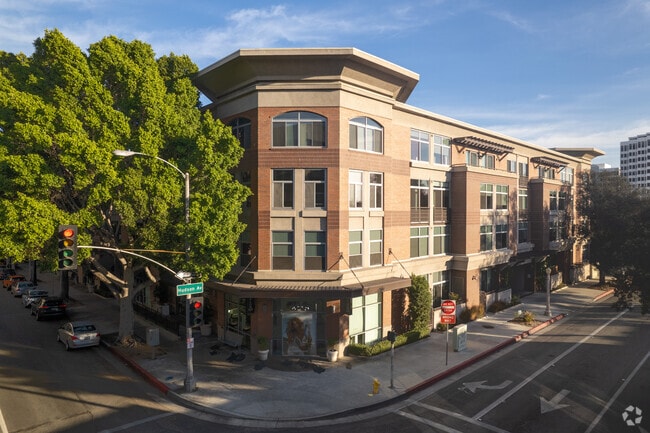 Primary - Prado on Lake Avenue