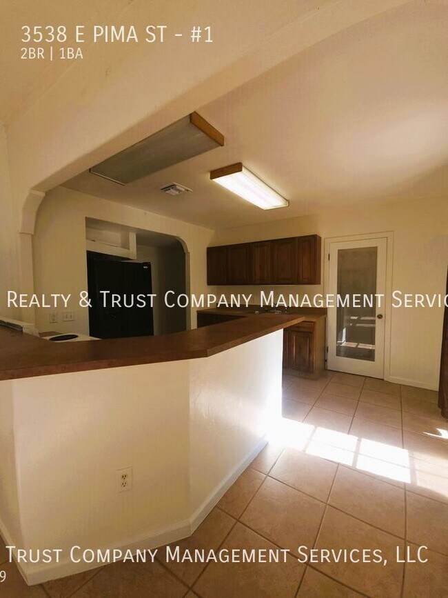 Foto del edificio - 3538 E Pima St