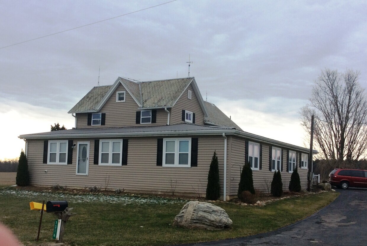 7316 W Smith Rd, Medina, OH 44256 House Rental in Medina, OH